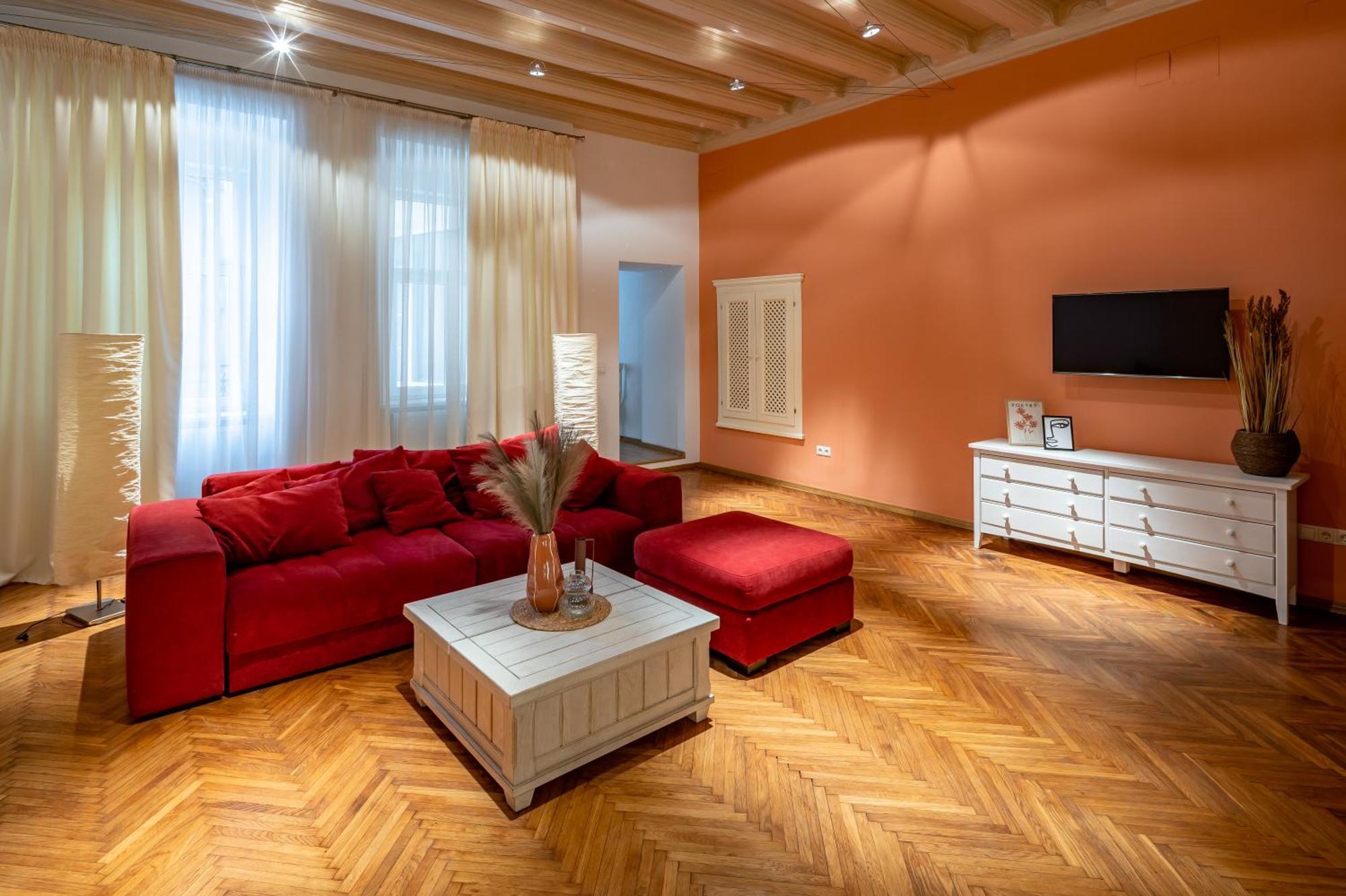 Romari Площа Ринок 28 Apartment ลวีฟ ภายนอก รูปภาพ
